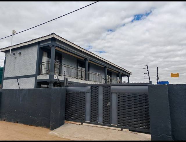 8 BEDROOM APARTMENT FOR SALE IN MANKWENG